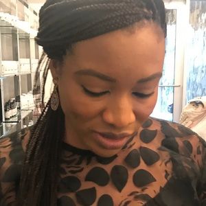 Meet your Posher, Zynab